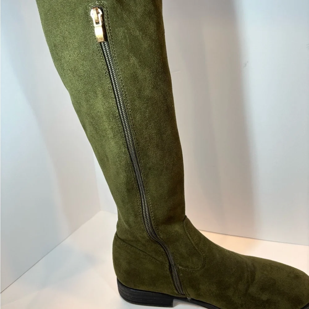 Herstyle Green Over the Knee Boots Stylish and Versatile